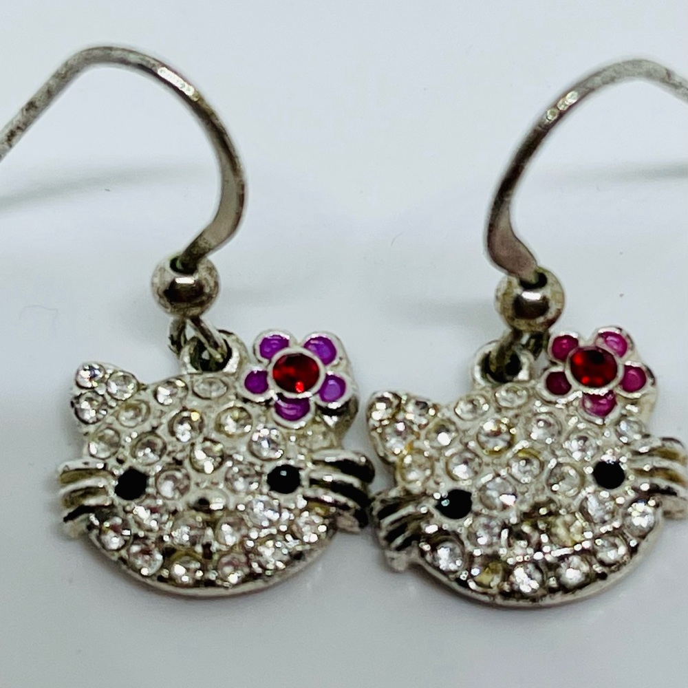 Hello Kitty Earrings ❤️
